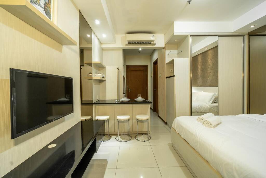 Modern & Comfy Studio In Central Jakarta, Scbd Exterior foto