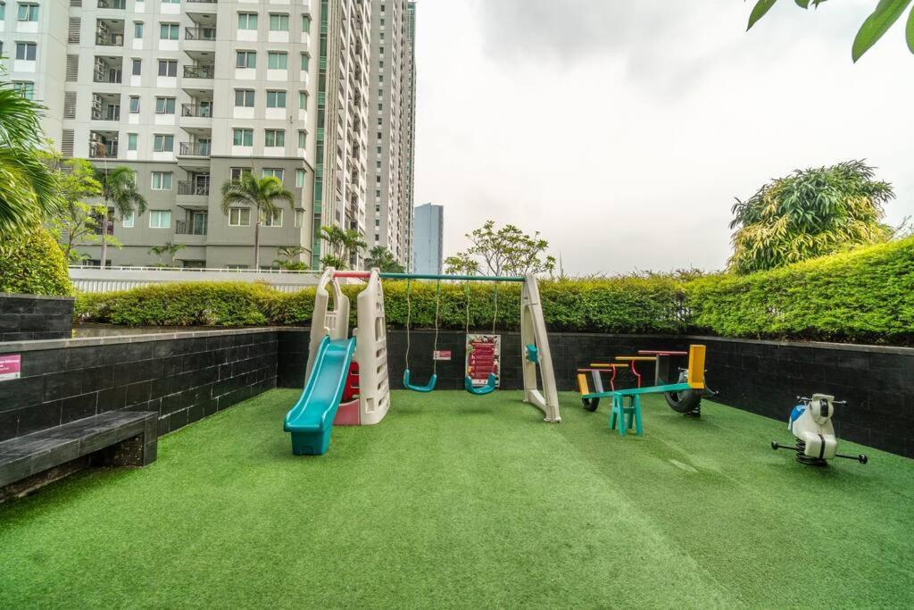 Modern & Comfy Studio In Central Jakarta, Scbd Exterior foto